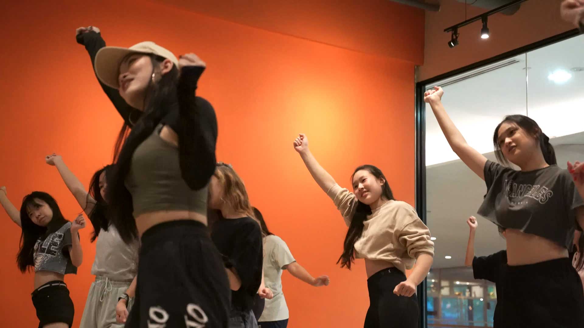 K-Pop Dance Adults - SOMA